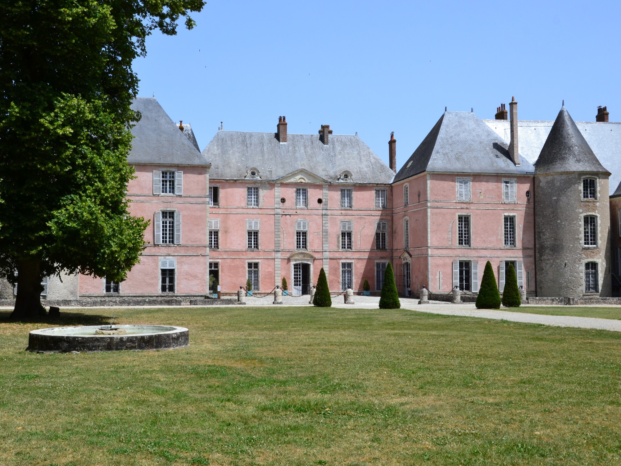 Histoire du Château de Meung-sur-Loire : des origines à nos jours